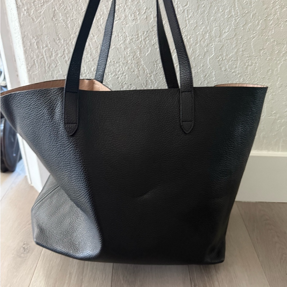 Classic Cuyana Black Leather Tote Bag - Everyday Carry